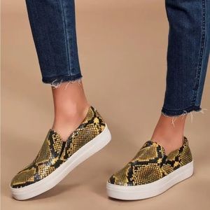 Steve Madden Gills Slip-On Sneakers Women’s (8.5) Yellow/Snake